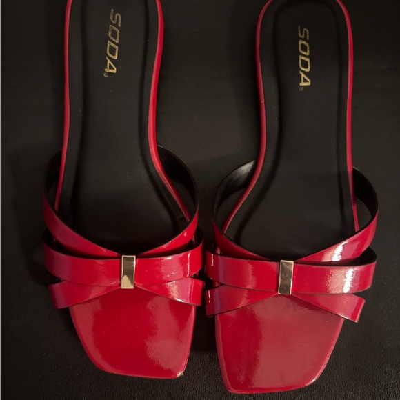 Soda Women's Glossy Red Sandals - Picture 1 of 1